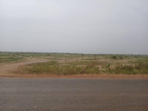 EXCEPTIONNEL À MBODIÈNE : 2 HECTARES AVEC TITRE FONCIER EN BORDURE DE ROUTE NATIONALE 